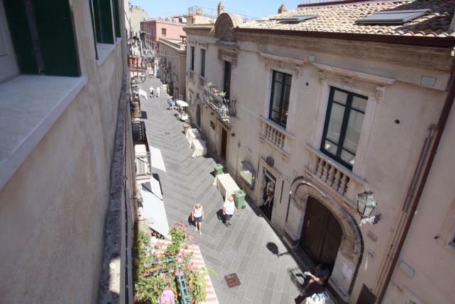 Corso Umberto Piazza Duomo Apartment ตาออร์มินา ภายนอก รูปภาพ